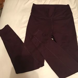 Maroon leggings